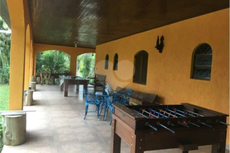 SITIO COM ÓTIMA LOCALIZAÇÃO