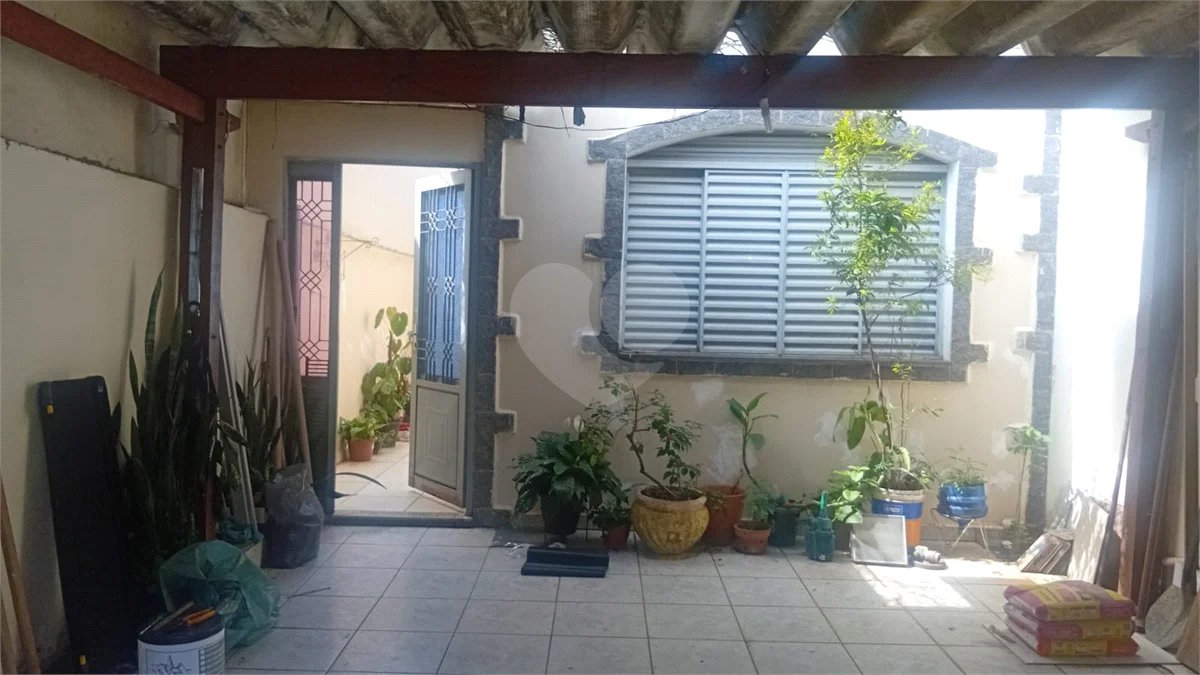 Casa Térrea à Venda na Vila Mazzei – 237 m² | Piscina | Área de Churrasco | Quintal