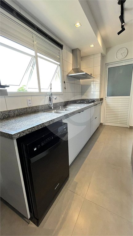 Apartamento à venda com 4 quartos, sendo 3 suítes, em Cambuci, São Paulo, SP