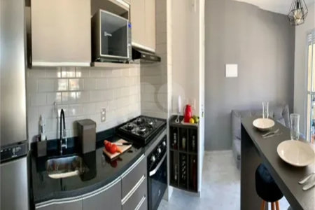 Apartamento mobiliado - 300 metros da estação Liberdade