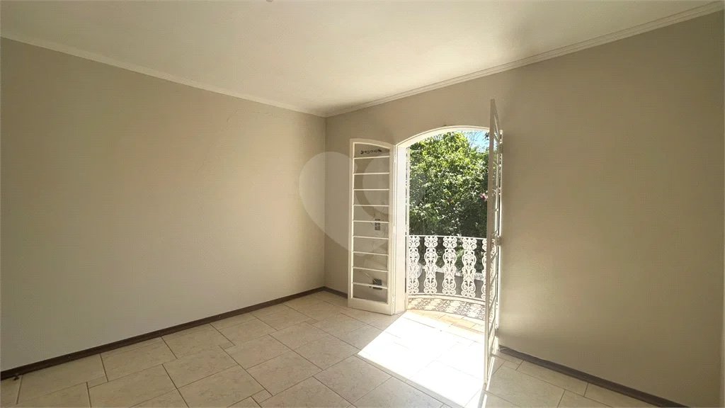 Venda Casa com 4 Dormitórios no Parque Santa Cecília