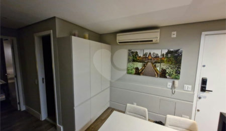 Apartamento à venda com 2 quartos, sendo 1 suíte, em Campo Belo, São Paulo, SP