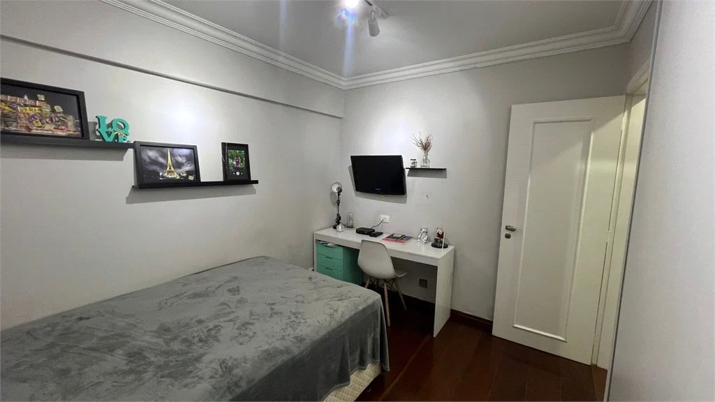 Apartamento mobiliado e pronto para morar. Conforto, praticidade e zero preocupações — traga apenas suas roupas.