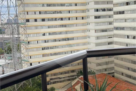 Apartamento com terraço 385m² 03 dormitórios sendo 2 suítes 5 vagas..Estuda Permuta.