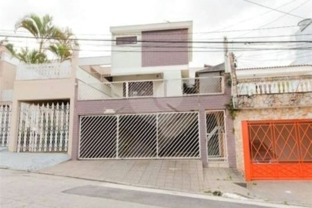 Casa com 203m² , 4 dormitórios , sendo 3 suítes , 2 vagas , à venda na Vila Formosa.