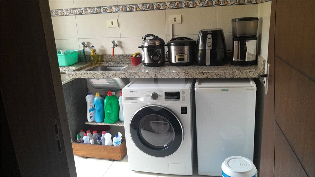 Chácara à venda com 3 quartos, sendo 2 suítes,  em Monterrey, Louveira, SP