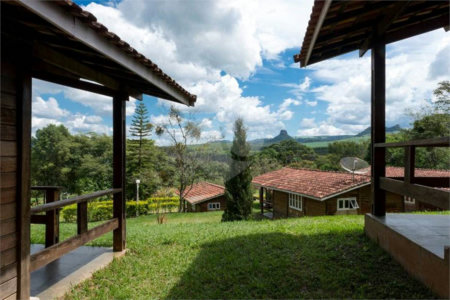 Fazenda à venda com 11 quartos no Centro, Analândia, SP