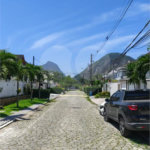 DUPLEX ALTO PADRÃO VARGEM PEQUENA