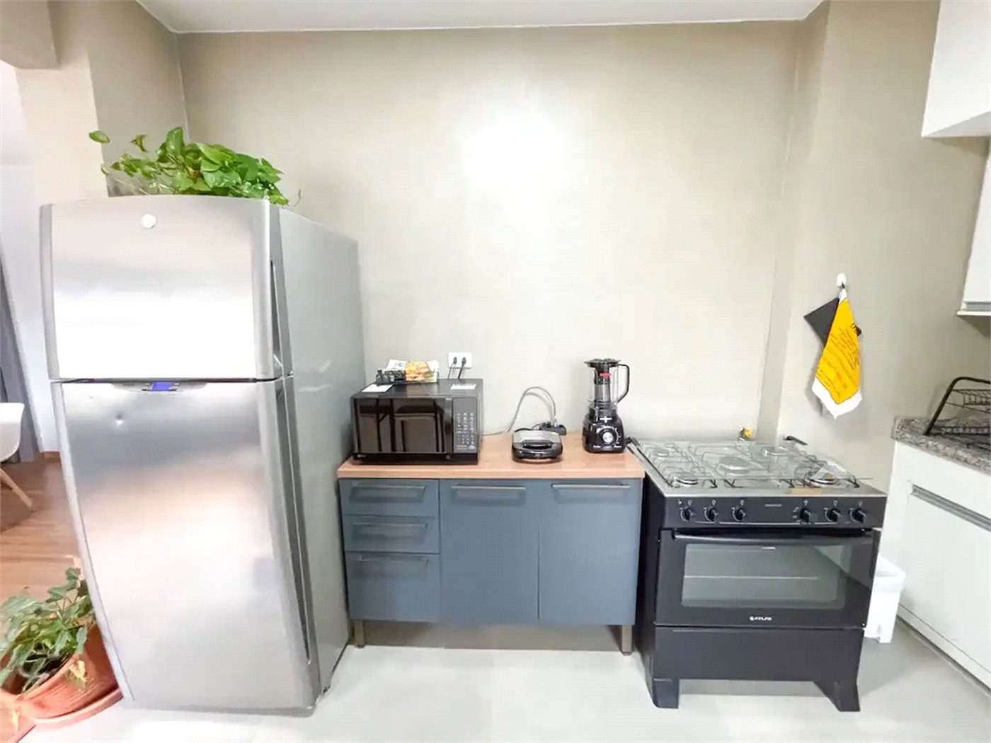 Apartamento de 80m² a venda e locação em Moema - 02 dorm, 02 Banheiros 01 Vaga