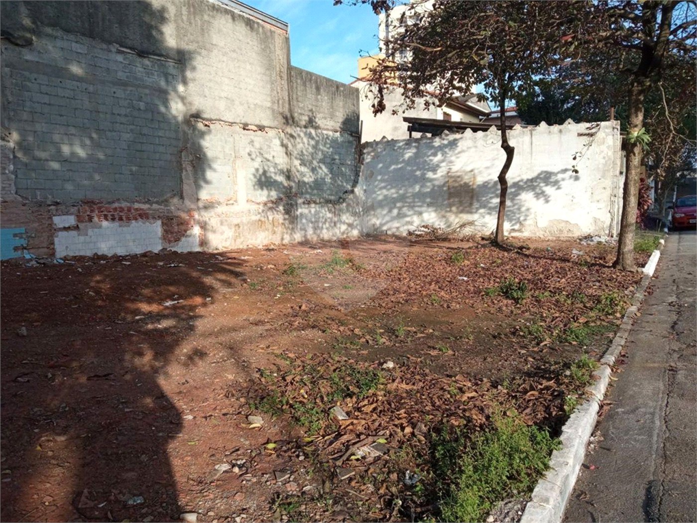 Excelente Terreno no Jardim Prudência, com 300 M² (10x30)