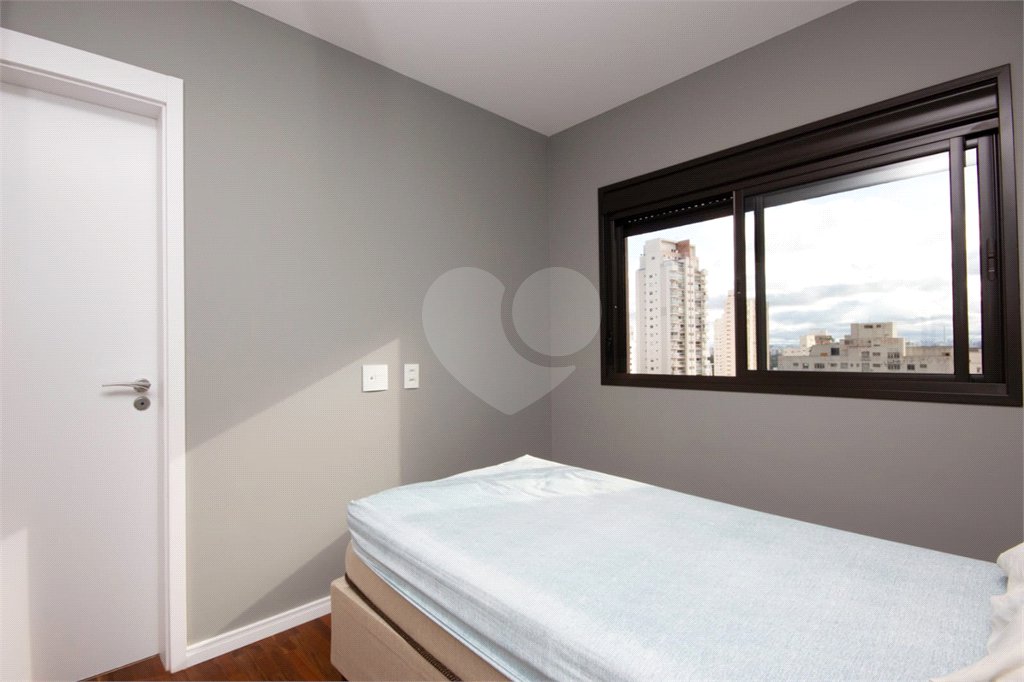 Apartamento à Venda na Vila Mariana com 163m², 3 Suítes e Varanda Gourmet