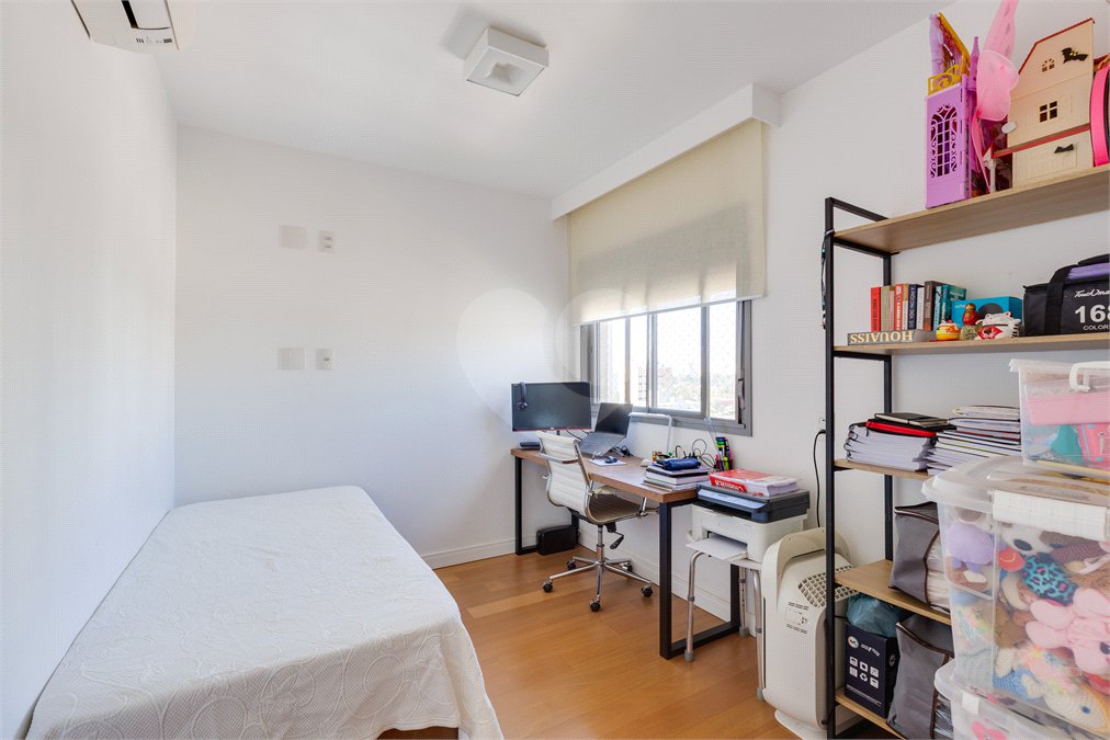 Apartamento para alugar com 3 suítes em Chácara Santo Antônio, São Paulo, SP
