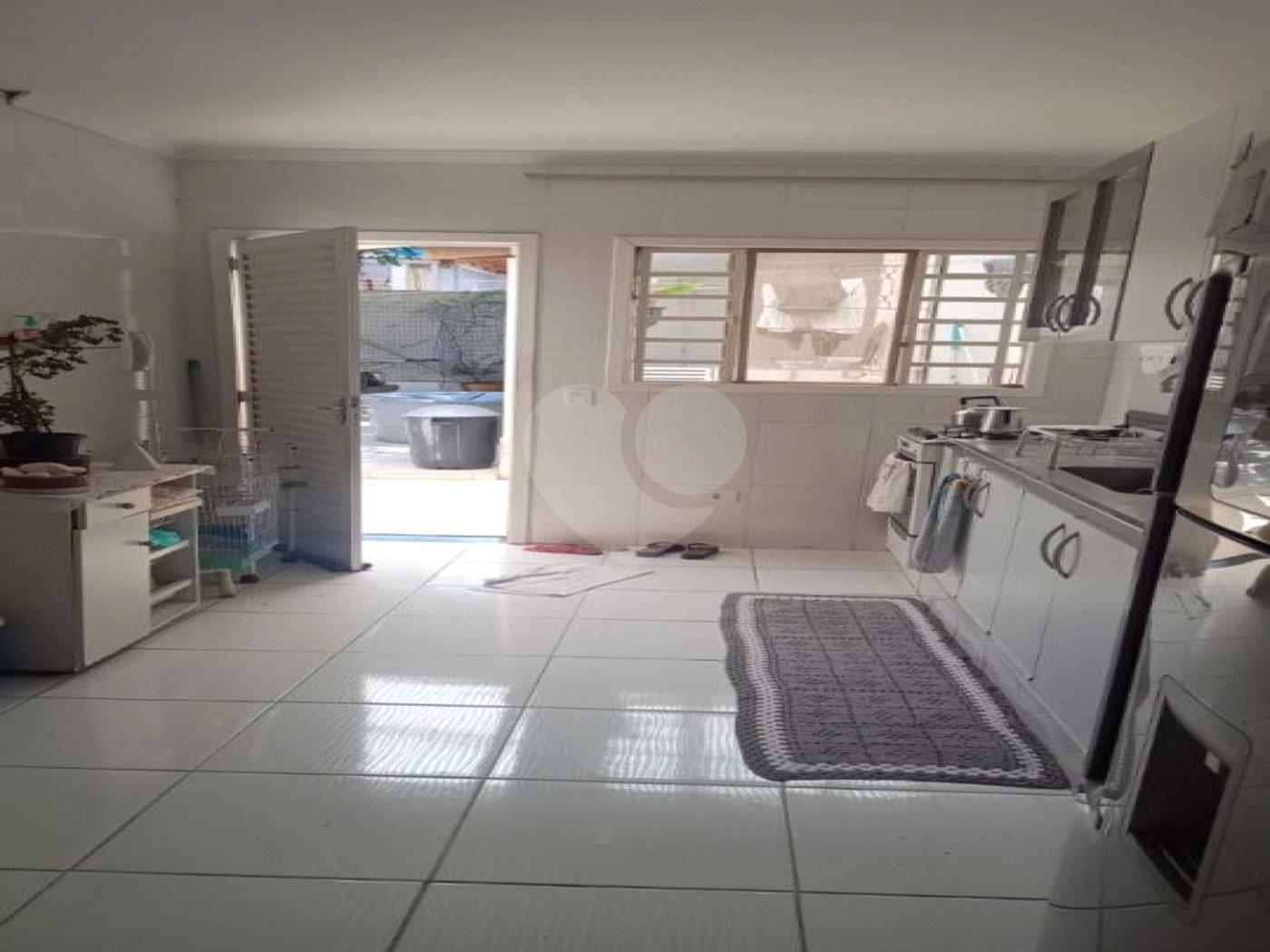 Ótimo sobrado à venda, ao lado do Roldão na Av. Cupece.