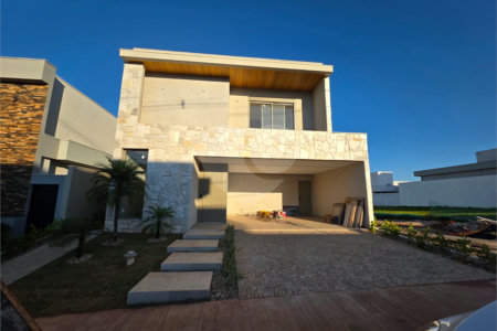 Casa sobrado 3 suítes com piscina Parque Faber IV