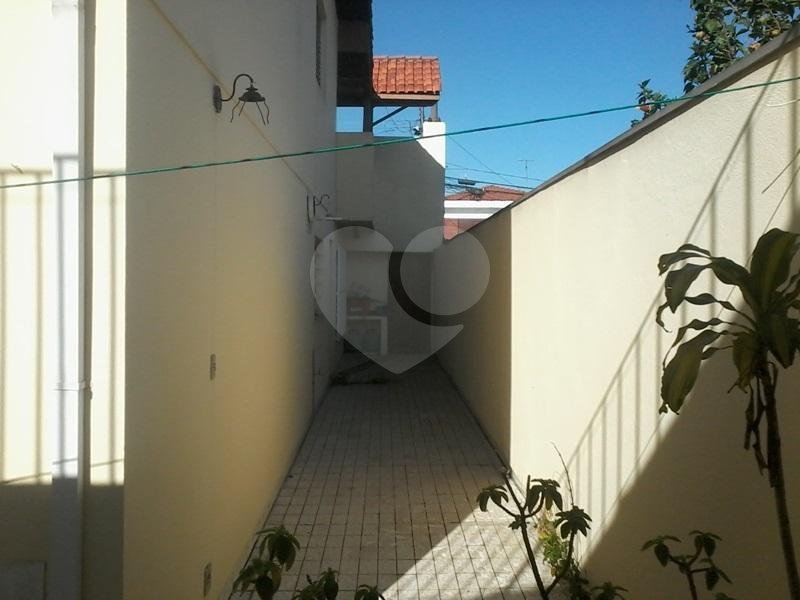SOBRADO COM 380M AC 350M AT 5 DORMITÓRIOS SENDO 2 SUÍTES NO JARDIM AEROPORTO