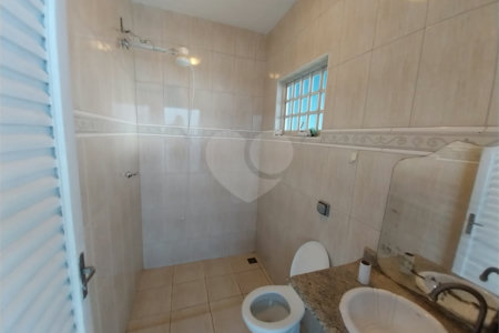 Sobrado à venda com 5 quartos, sendo 1 suíte,  em Terra Nobre, Louveira, SP