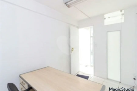 Prédio com 911m² , disponível para venda ou locação na Av. Washingtonís , em Santo Amaro.
