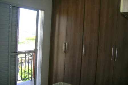 Casa à venda com 3 quartos, sendo 1 suíte,  no condomínio Res Green Ville, São Paulo - SP