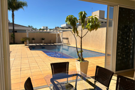 Casa á venda condomínio Damha I