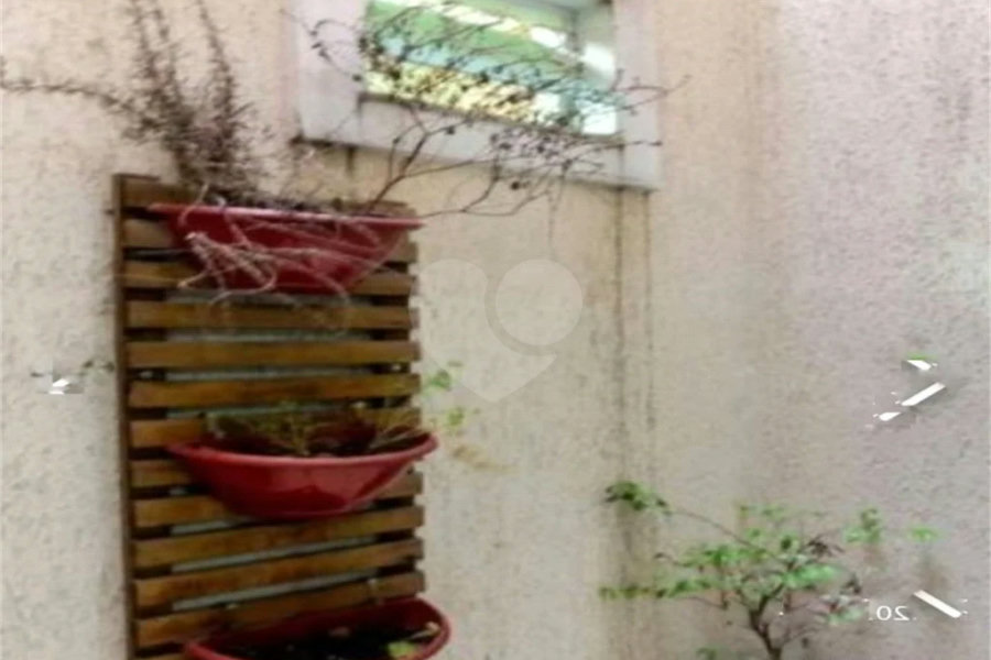 Casa à venda com 3 suítes em Chácara Mafalda, São Paulo, SP