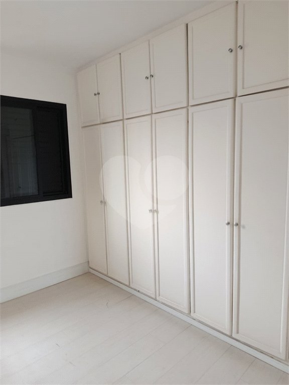 APARTAMENTO NO CAMPO BELO 137M² 3 DORMITÓRIOS