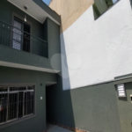 Casa Sobrado à venda de 4 dormitórios sendo 1 suíte e 2 vagas na Saúde