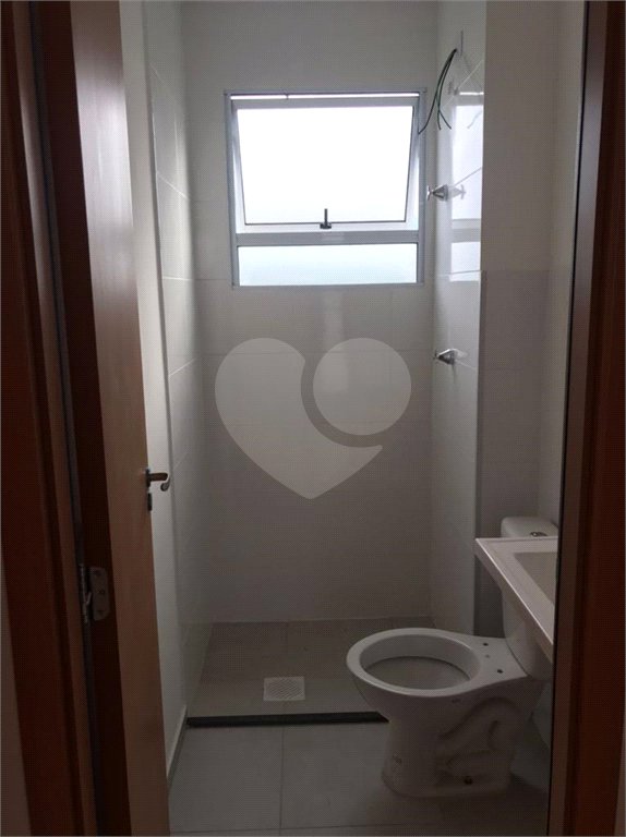 Apartamento no condomínio Monte Berlim