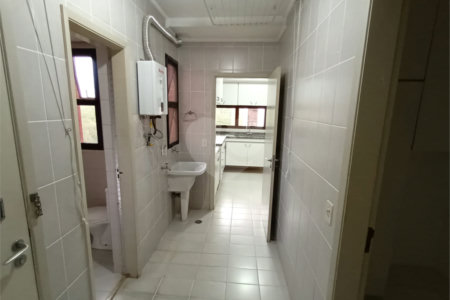 Apartamento á venda 3 dormitórios Vila Andrade, São Paulo - SP