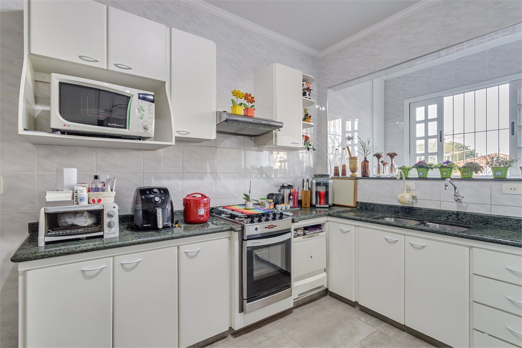 Casa à venda ou para alugar com 4 quartos, sendo 2 suítes, em Jardim Prudência, São Paulo, SP