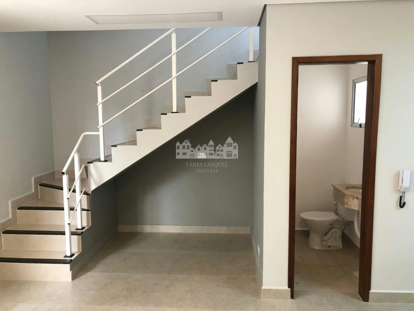 Casa à venda com 2 quartos em Jardim Imperial, Atibaia, SP