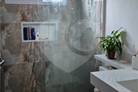 Casa Terreá com 3 suítes a Venda em Atibaia