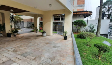 Apartamento à venda com 3 quartos, sendo 1 suíte, em Vila Gumercindo, São Paulo, SP
