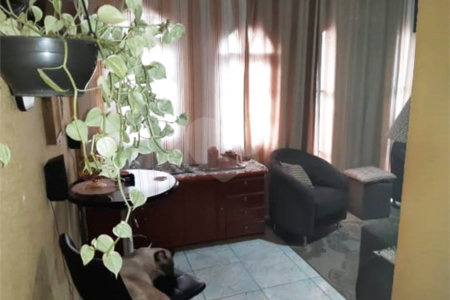 Casa versátil à venda: Casa com 2 Quartos, 3 Unidades Residenciais e Sala Comercial - Louveira