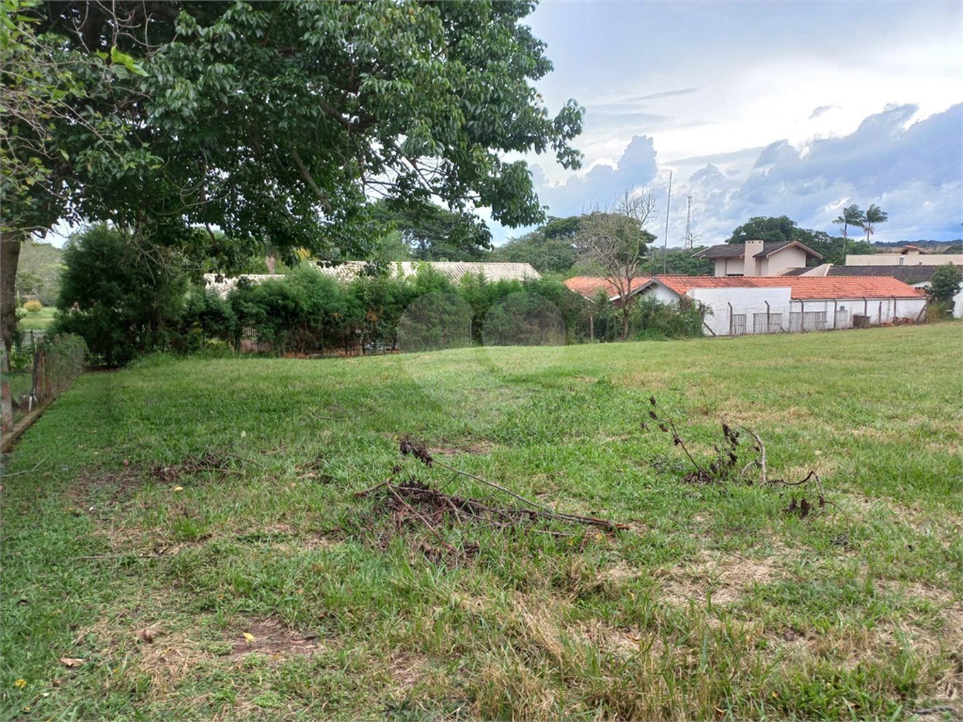 Loteamento Residencial no Condomínio Vila Pinhal do Broa