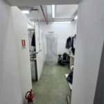 Prédio Comercial com 300m² , 3 pavimentos , refeitório , 2 banheiros , à venda no Brás.