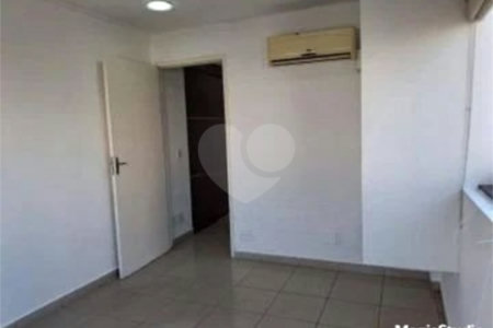 Sala comercial com 38m², 1 vaga de garagem, à venda na Vila Mariana