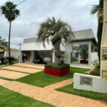 Casa térrea de alto padrão no Park Campestre 1