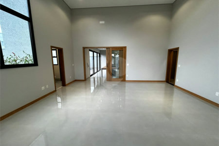 Casa para venda no condomínio de alto padrão Damha III,