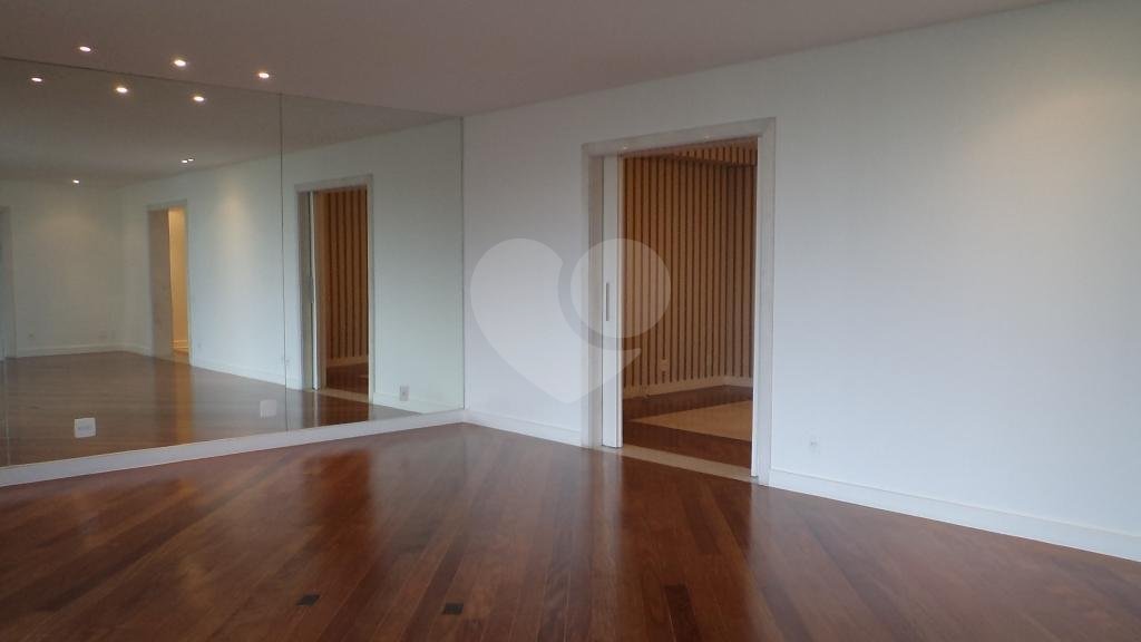 Apartamento para alugar com 4 suítes em Alto da Boa Vista, São Paulo, SP