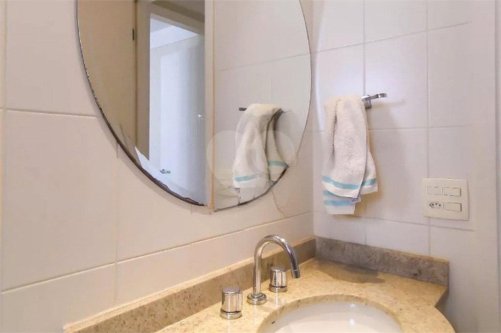 Apartamento disponível para venda | Área Útil : 115m | Área Total 115m | 3 dormitórios | 1 suíte | 4 banheiros | 2 vagas.