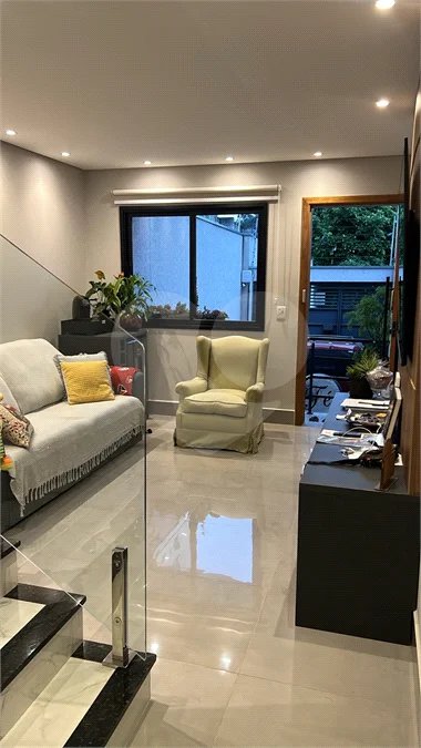 Sobrado moderno na Freguesia do Ó | 2 suítes, 1 vaga e 75 m²