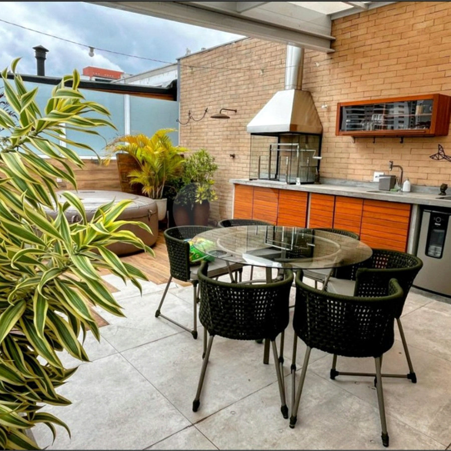 Cobertura a venda com 120m², 1 quarto, 2 vagas
