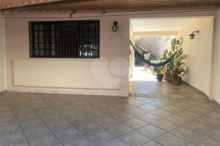 Sobrado completo e espaçoso em São Caetano do Sul | 3 Suítes | 5 a 7 Vagas de garagem