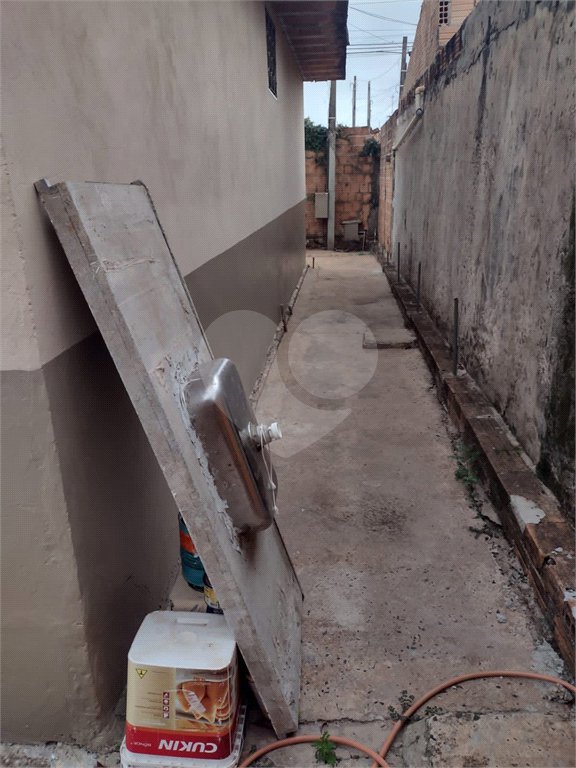 Casa térrea em Araraquara/SP.