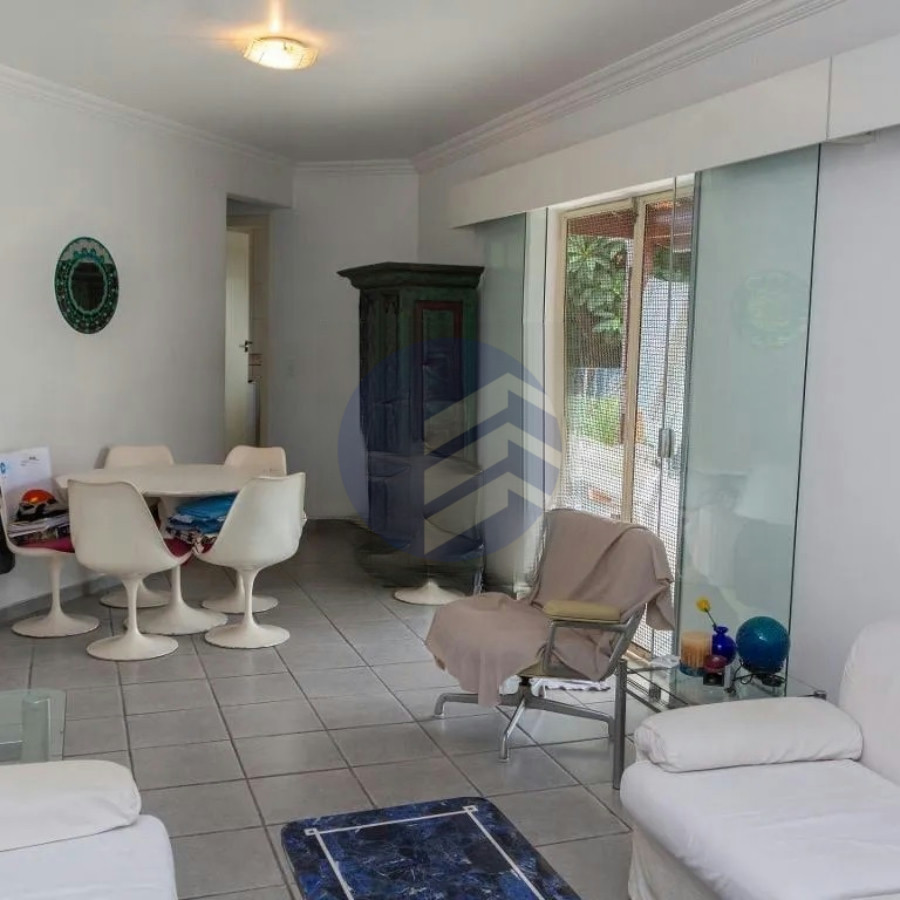 Sobrado à venda com 4 quartos, sendo 1 suíte, em Jardim Ester Yolanda, São Paulo - SP