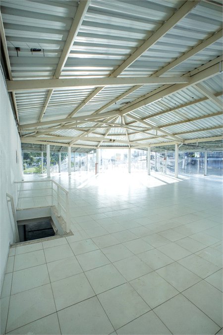 Lindo Salão Comercial para locação com 924m2 no Centro de Atibaia
