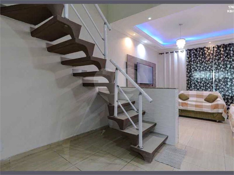 LINDO SOBRADO NO RESIDENCIAL SOLARES – MOGI DAS CRUZES/SP