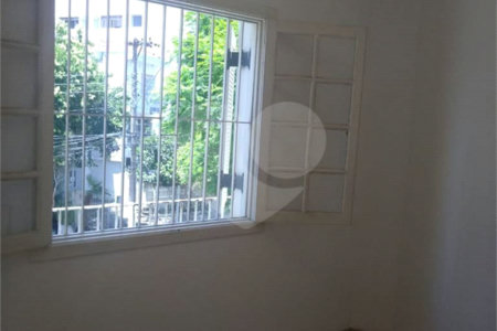 Sobrado com 150 m², 3 quartos e 2 vagas