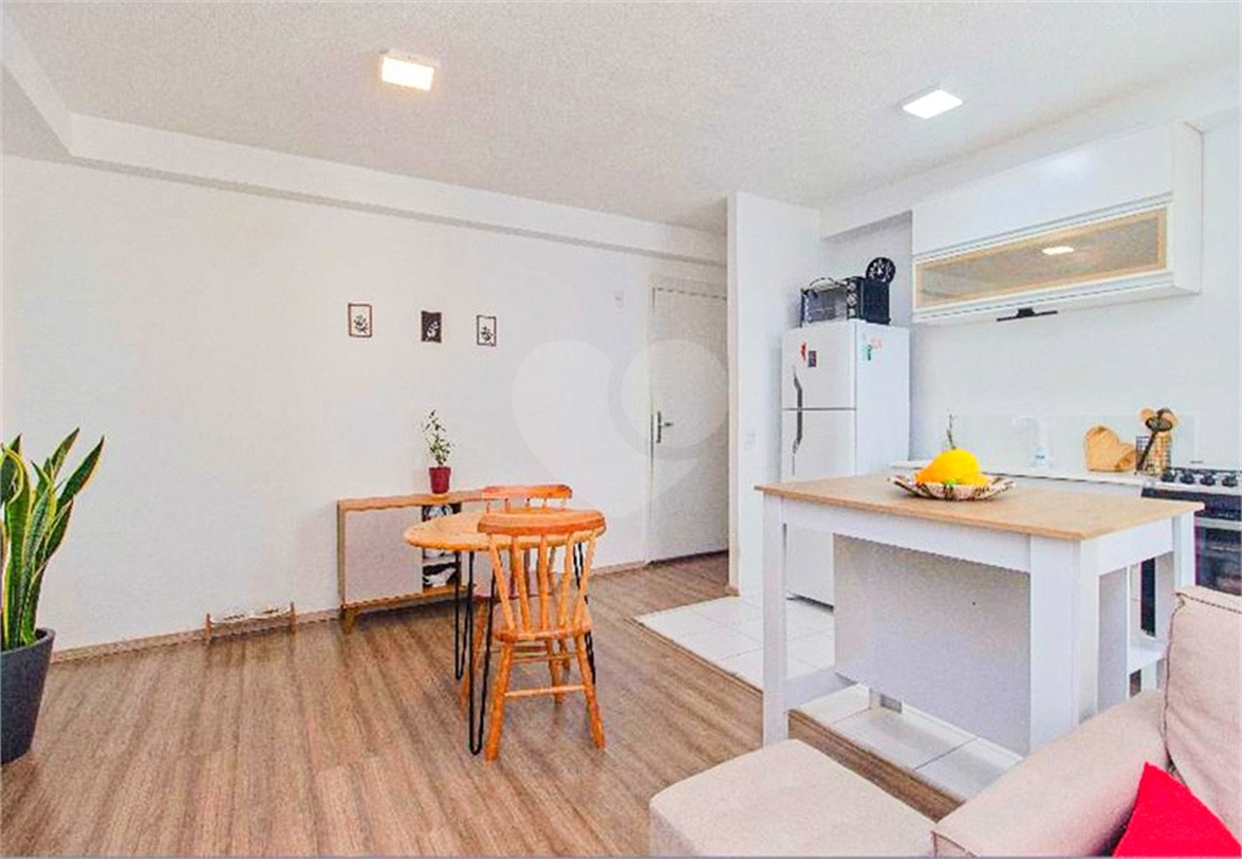 Apartamento mobiliado a venda no Cambuci de 36 metros com 1 quarto, sem vaga