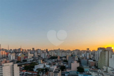LOFT DUPLEX DE CINEMA. VENHA FAZER UMA VISITA.